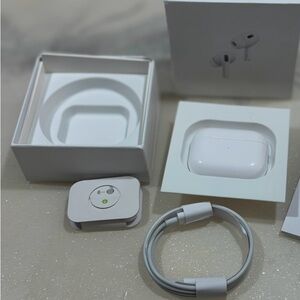 Bluetooth earbuds with Charging Case